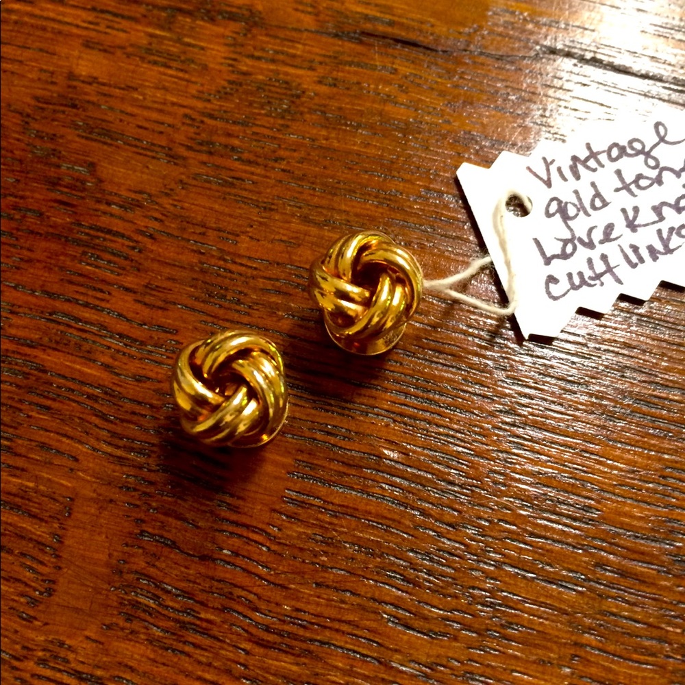Love Knot men’s cuff links